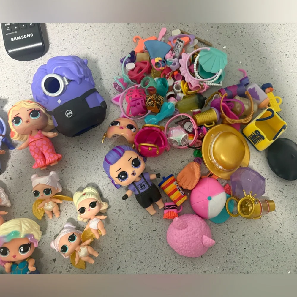Colorful Doll Collection - Picture 3 of 4